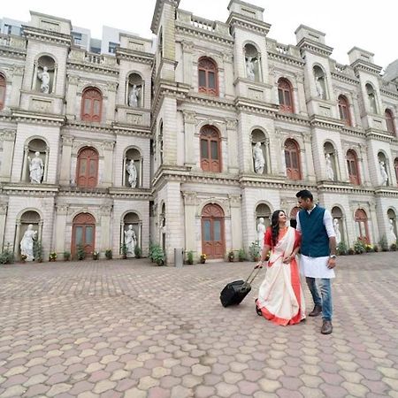Aristro Club Hotel Calcutta Exterior foto